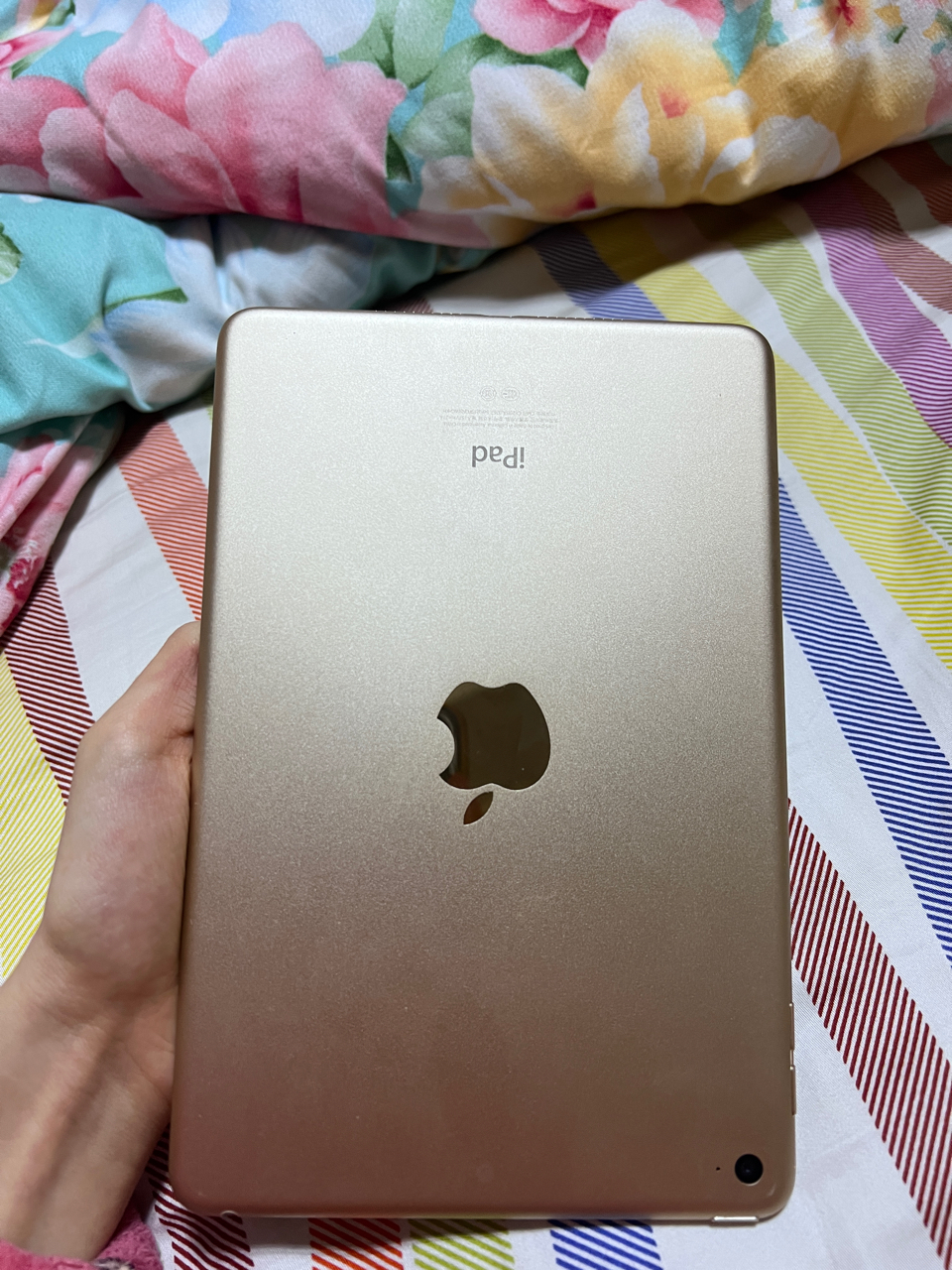 [手机平板]出一台ipad mini4 64g 金色