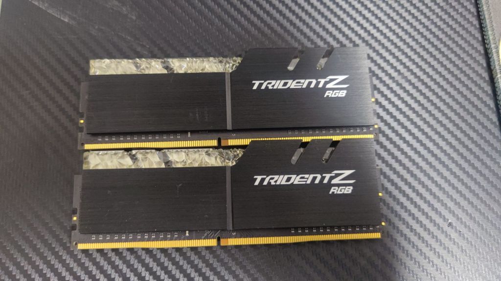 已出350出两根8g连号幻光戟