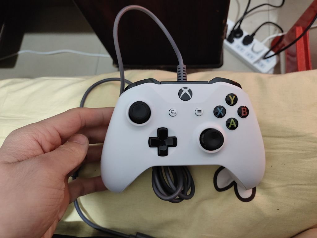 xboxones手柄有线版