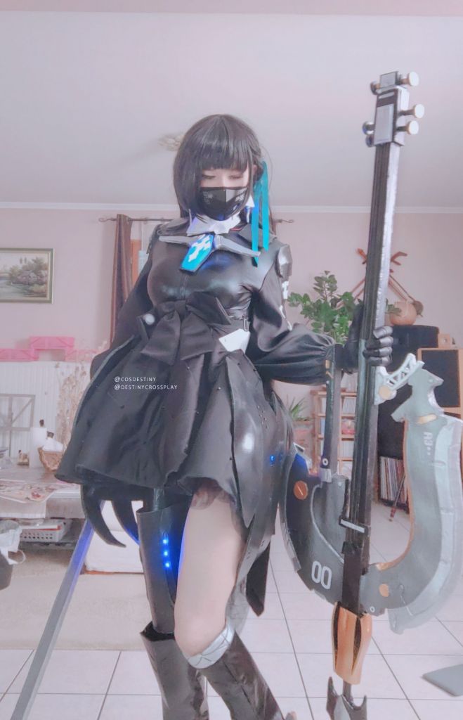 这个带佬居然cos了赛琳娜