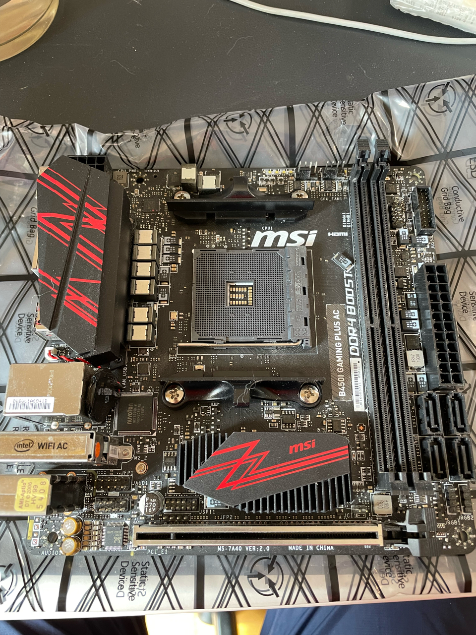 出一个在保微星b450i威刚3000频率的内存条8g2