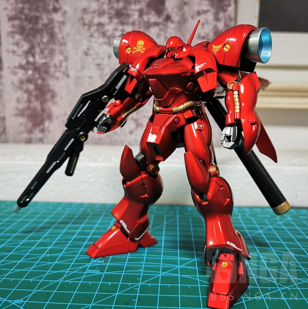 拼装赤色的炮灰hg红色角马