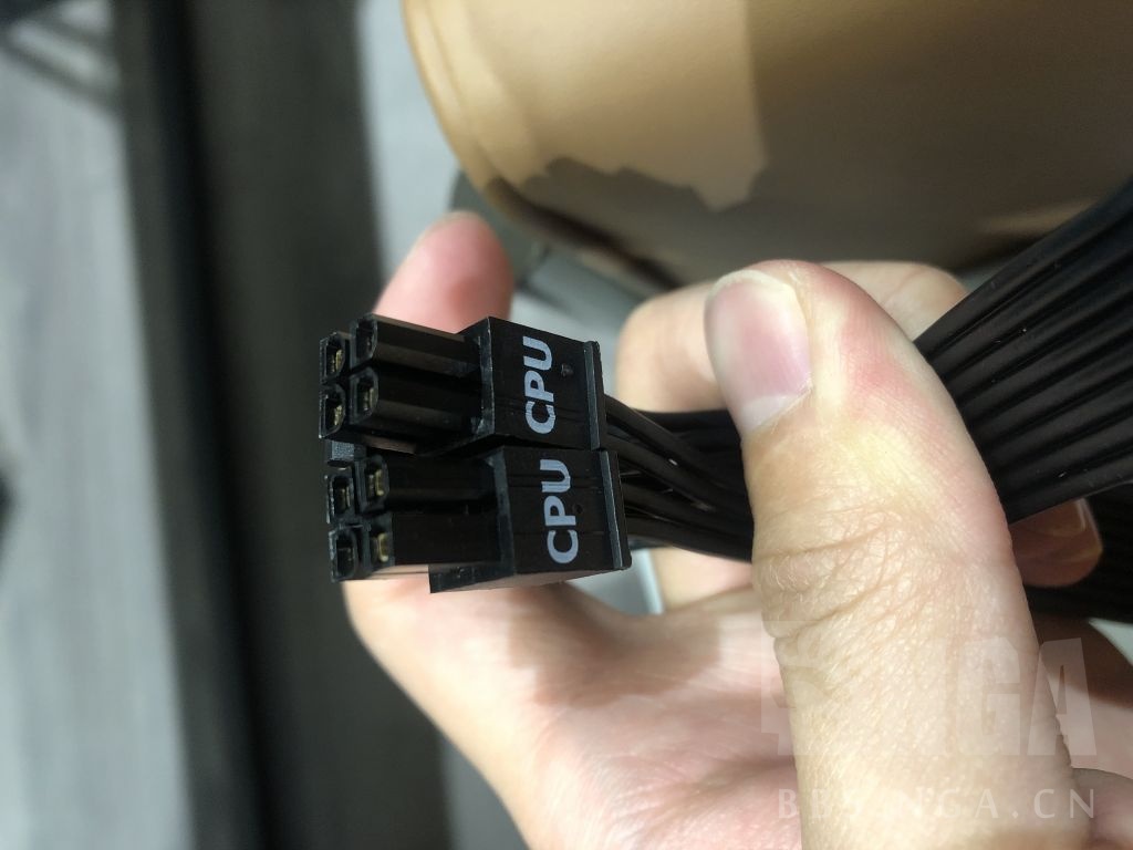 cpu供电的8pin线可以用来接显卡不