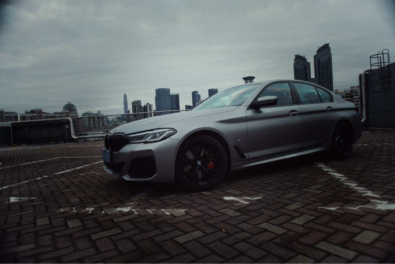 新年拍新车宝马540i磨砂暗银