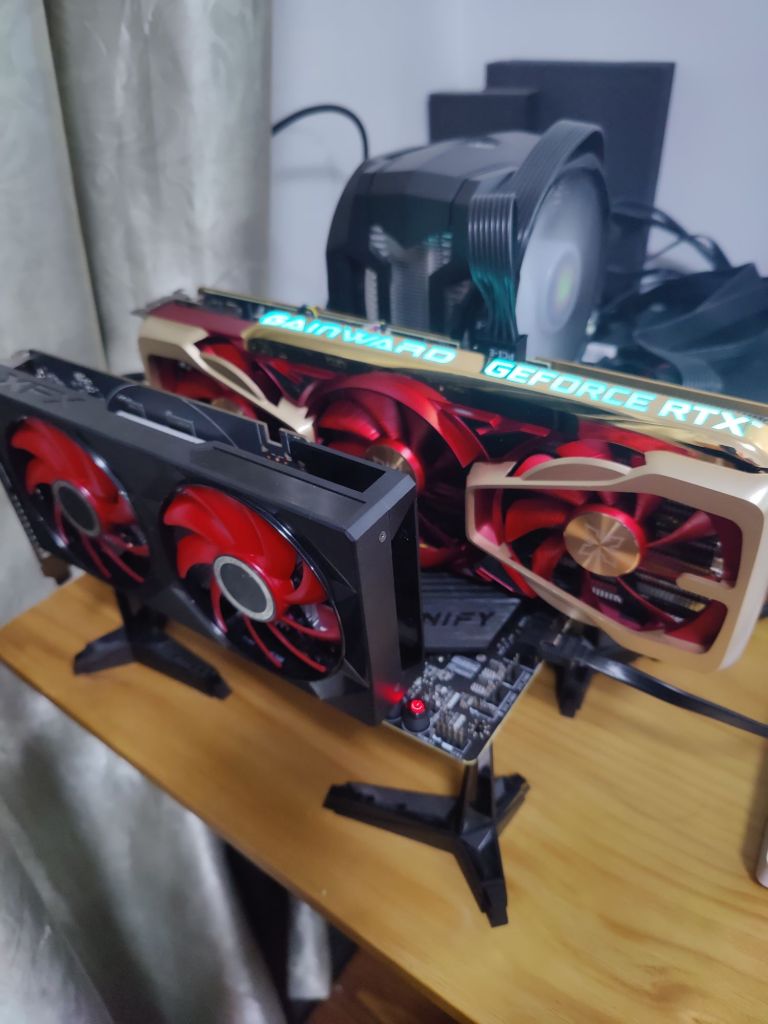 出3090猛禽和3070星极红爵