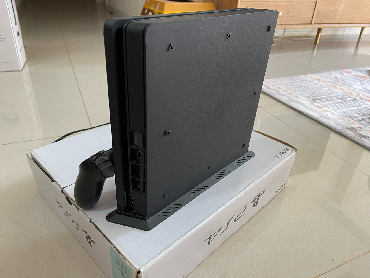 杭州当面出ps4slim500g美版1250