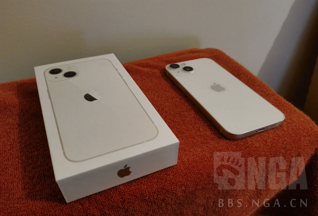 iphone13图片白色,iphone13图片 已出ex送的iphone13白色128g