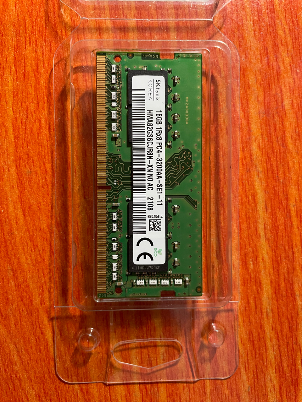 出一个海力士16g3200的笔本条