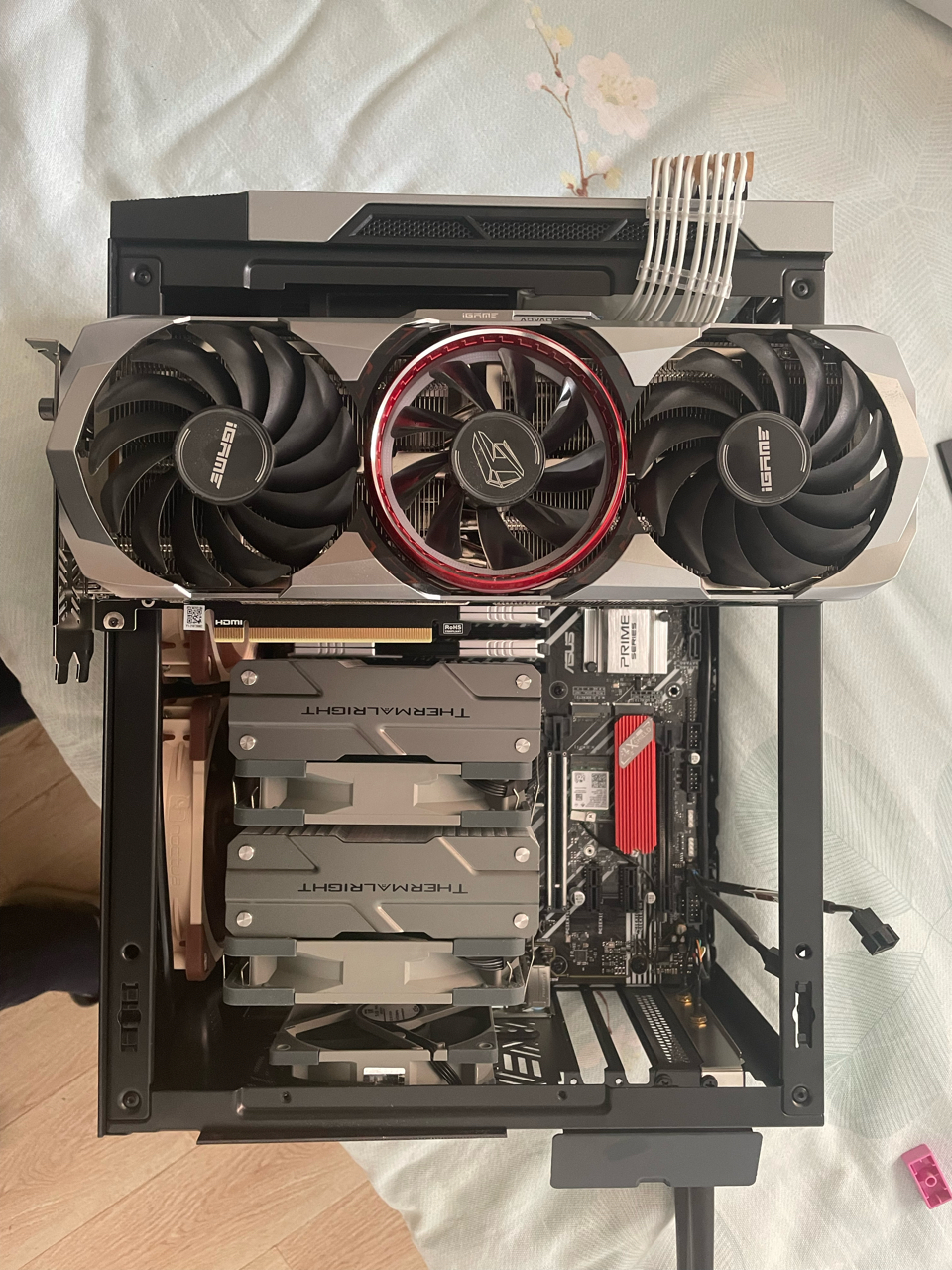 出张去年双11购买的七彩虹3070tiadoc带锁