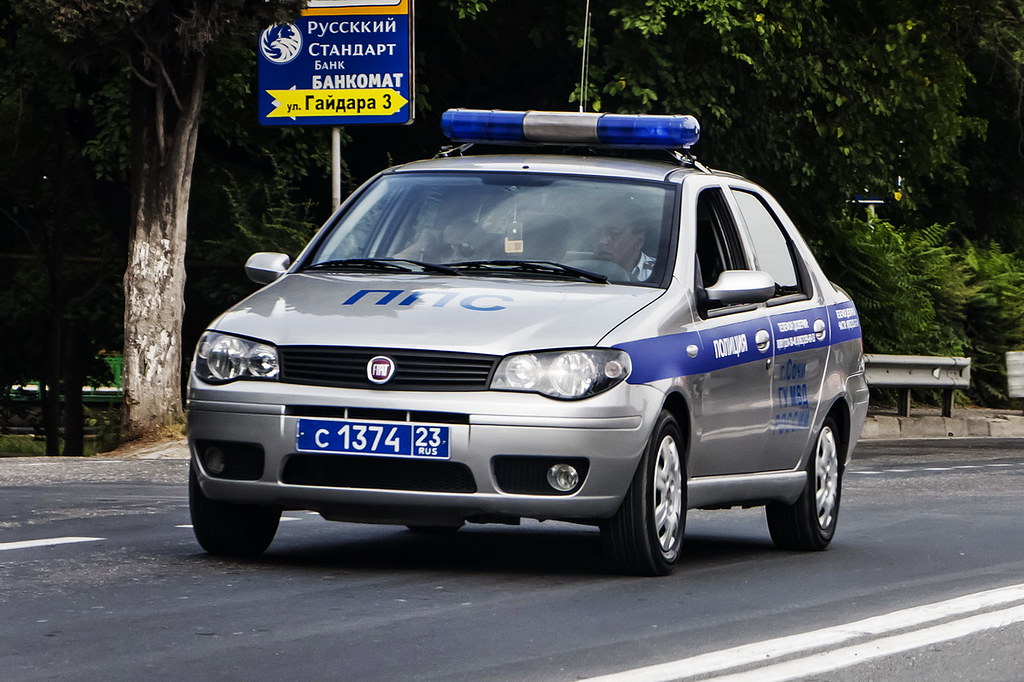 俄国警车型号进口
