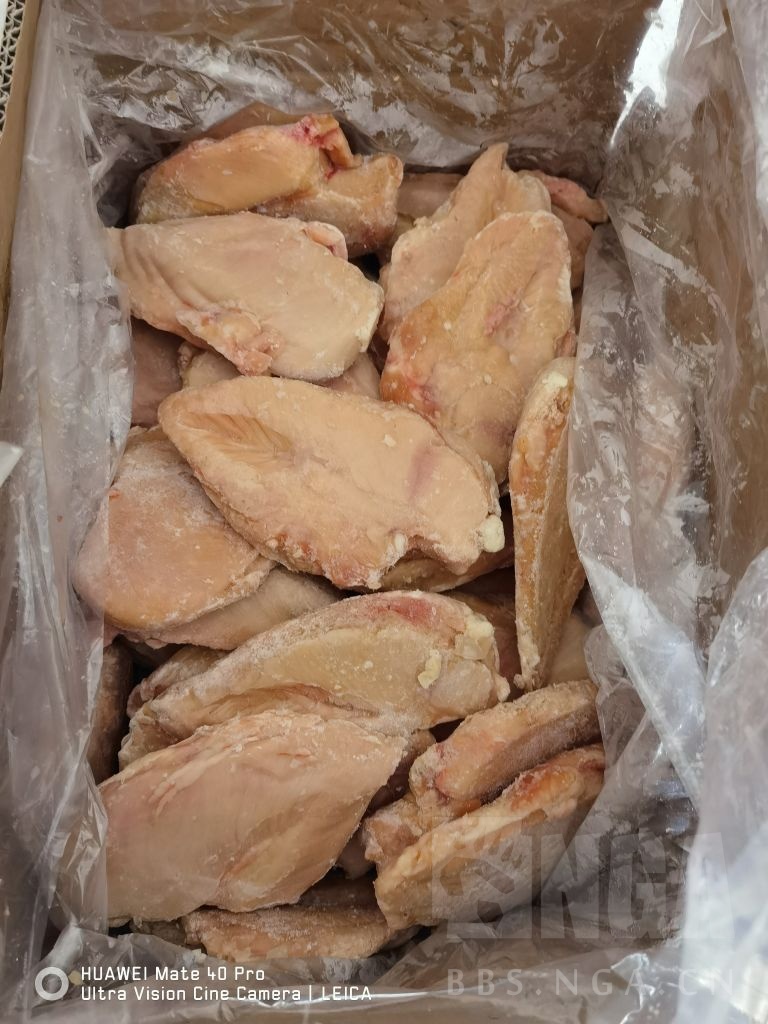 买了二十斤鸡胸肉看看能吃多久(顺便晒猫)