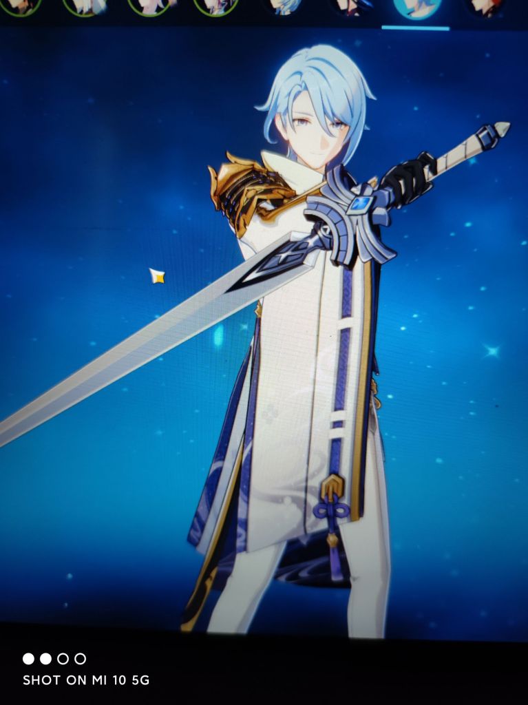 闲聊杂谈才发现只有绫华和绫人是反手拿剑的