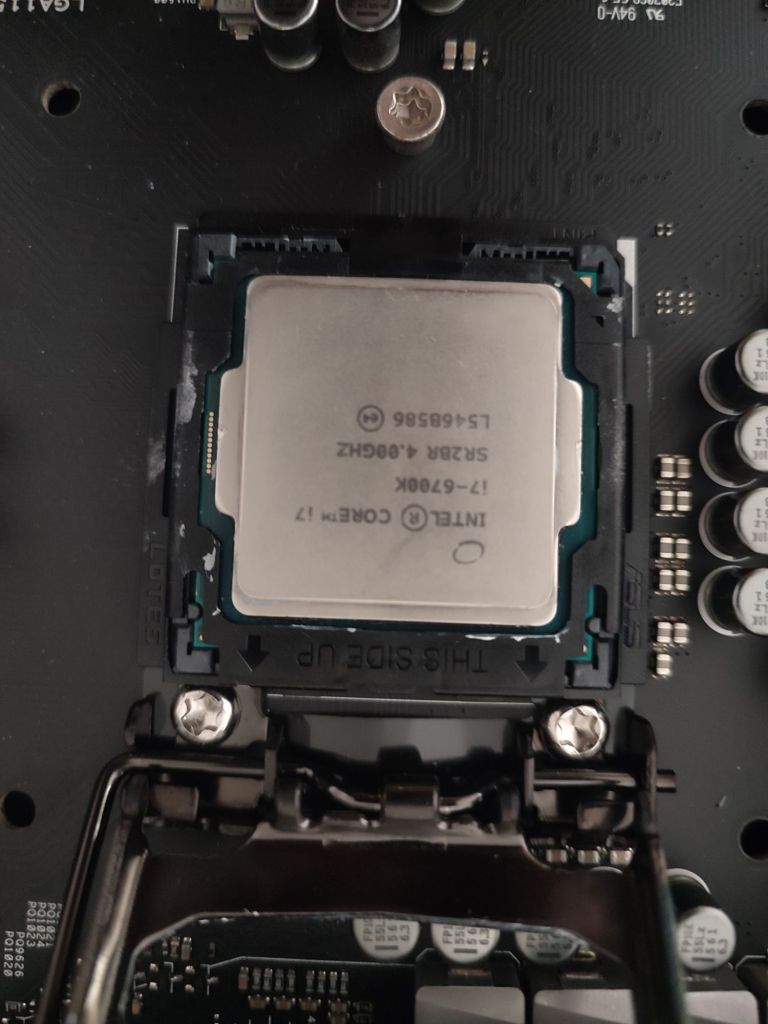 i76700k华硕m8h主板振华冰山金蝶650w白色