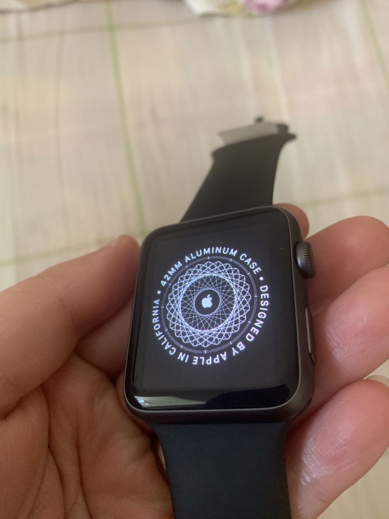 出一个apple watch s1 未激活