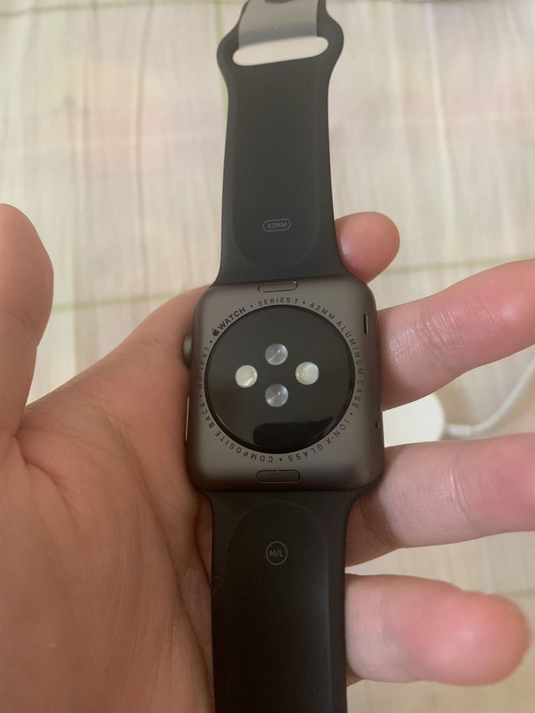 出一个apple watch s1 未激活