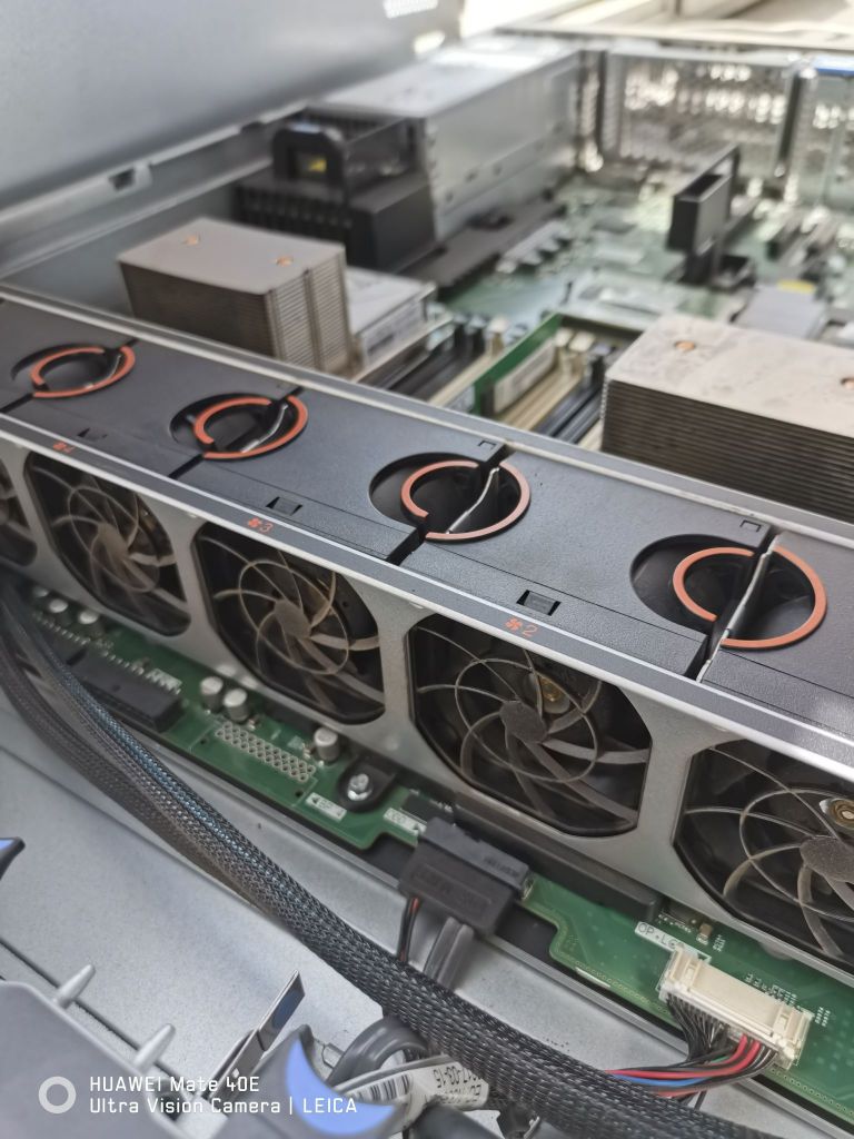 头一回看到服务器对这个风扇很感兴趣这得多少钱