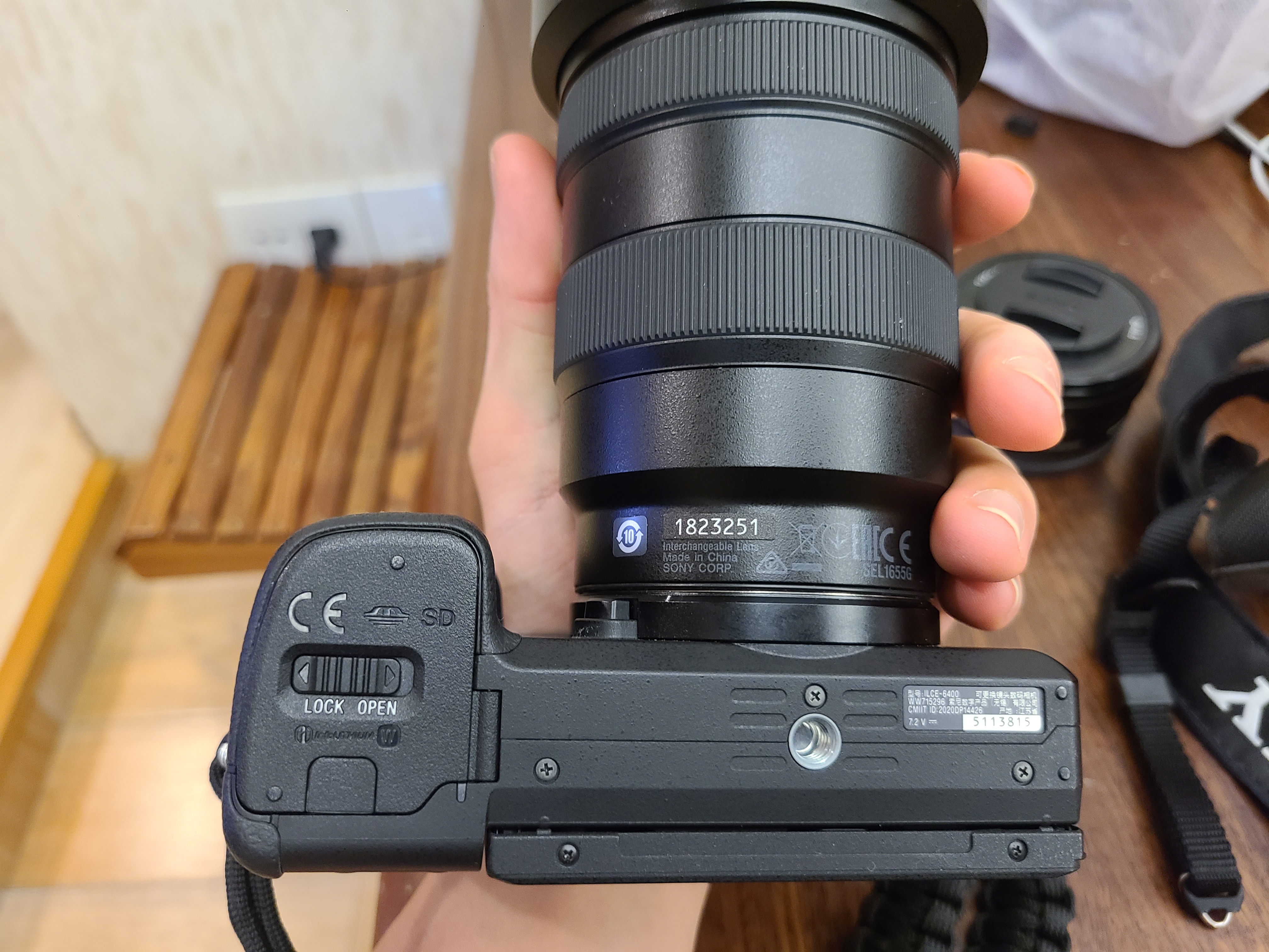 出一个索尼18-55g e2.