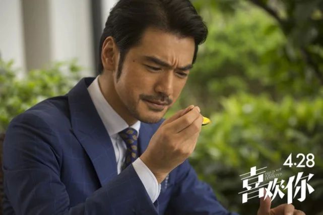 能像王心凌这样出来乱杀老男孩的我觉得金城武可以出来乱杀一波老阿姨