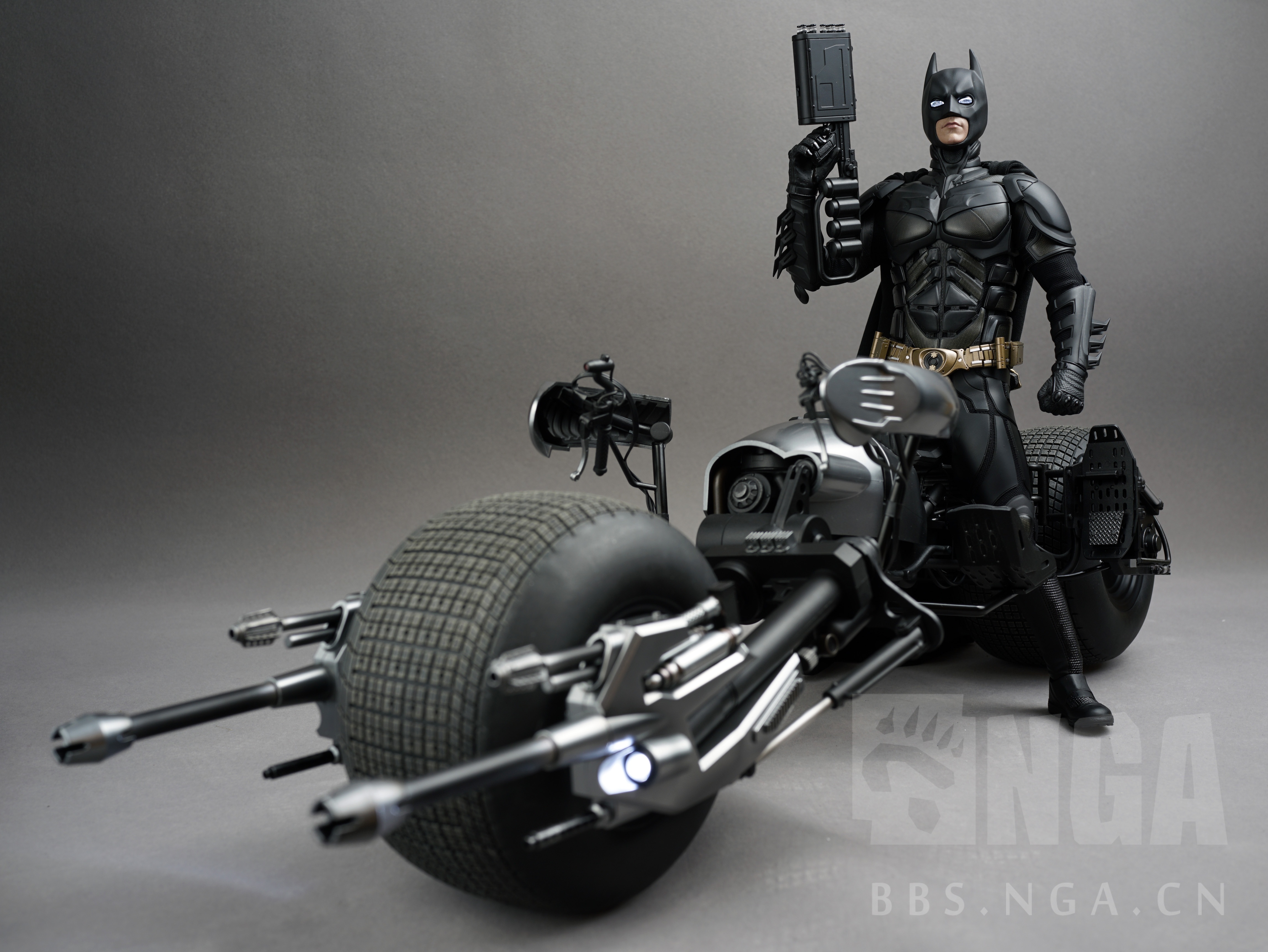 蝙蝠战车变摩托图片