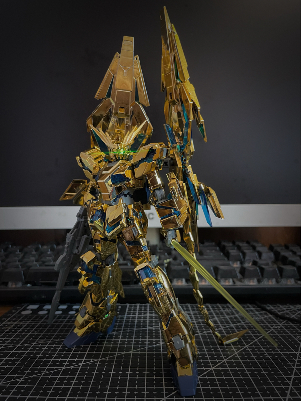 拼装hg菲尼克斯