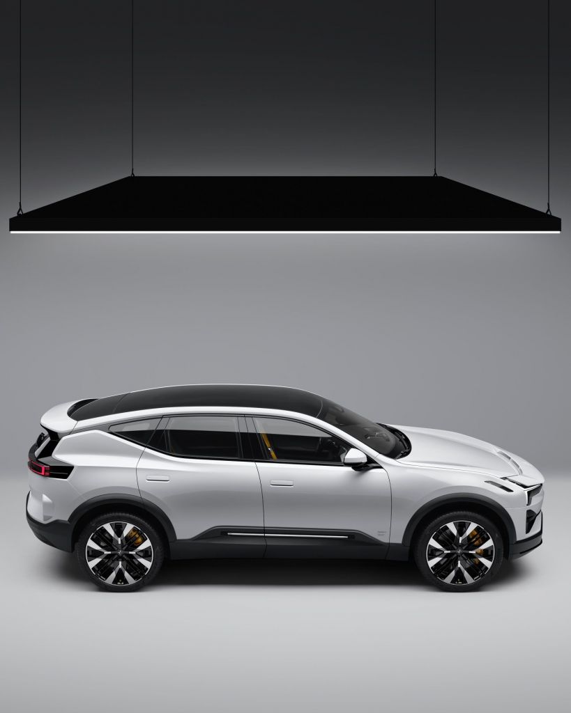 极星3实车照来了十月全球首发