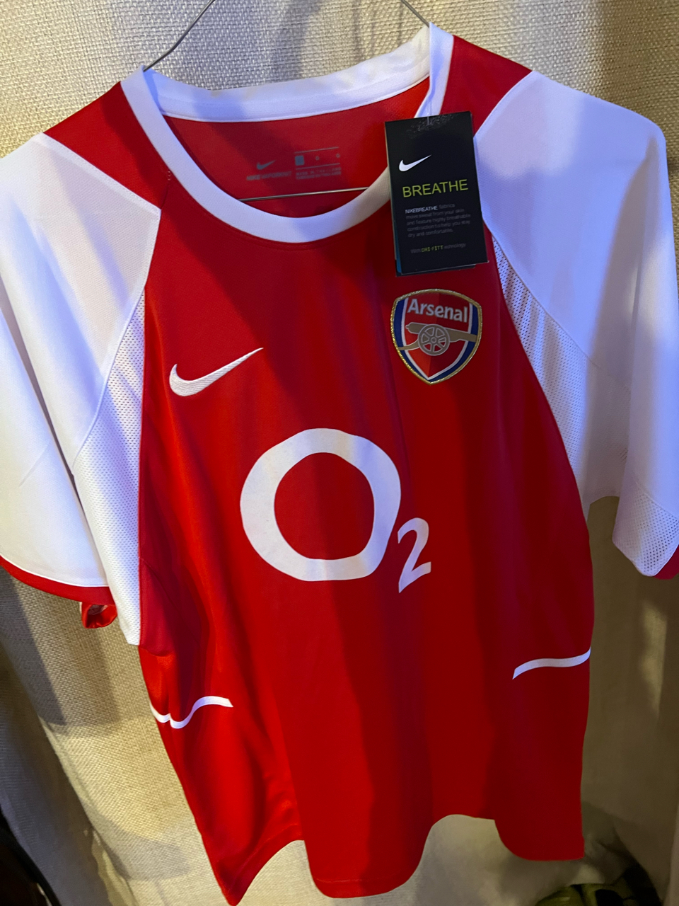老哥们帮看看这个亨利签名阿森纳球衣值多少钱 nga玩家社区