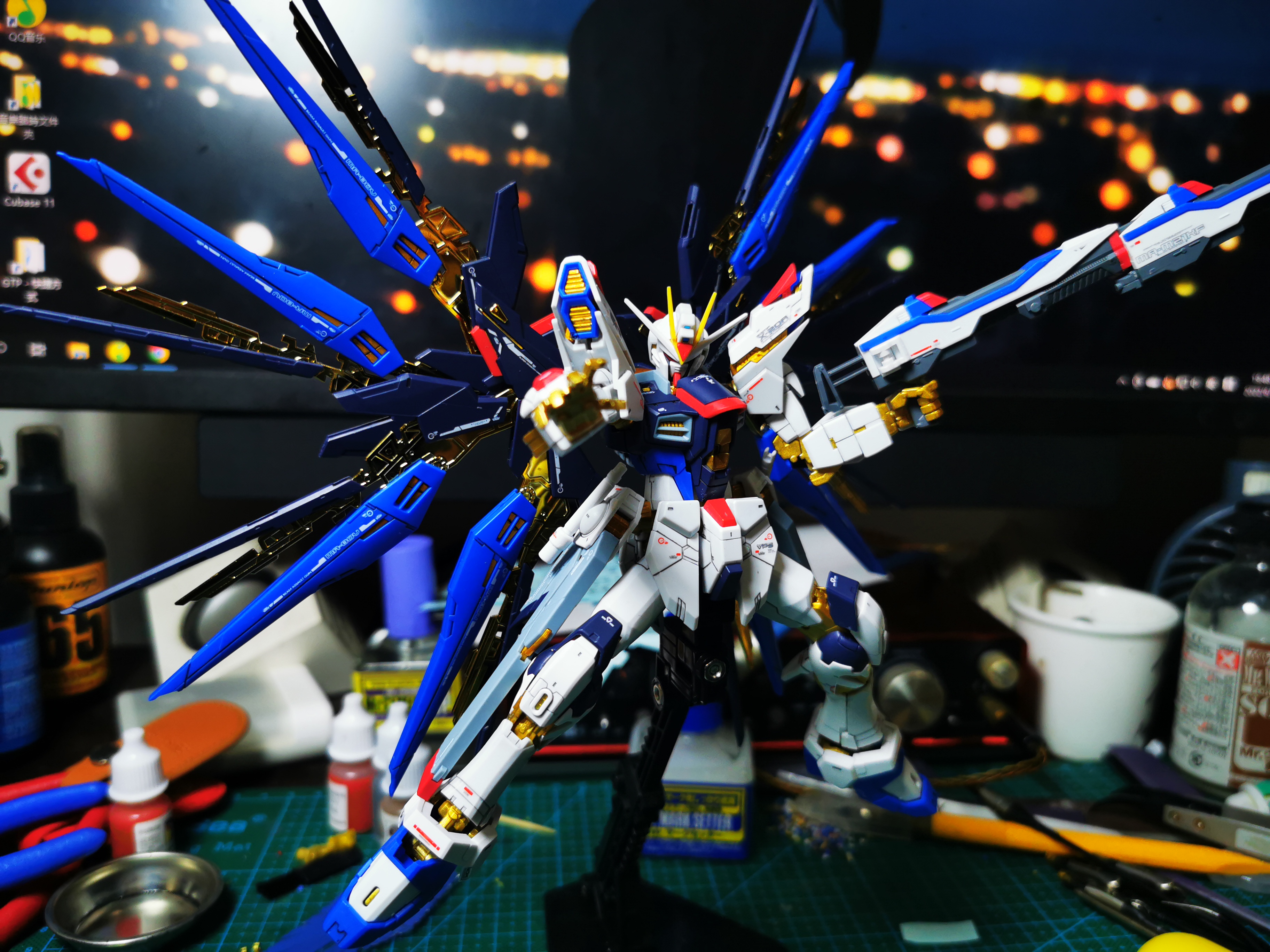 技术交流拼装rg强袭自由骨架笔涂拼装完成教练我想喷涂