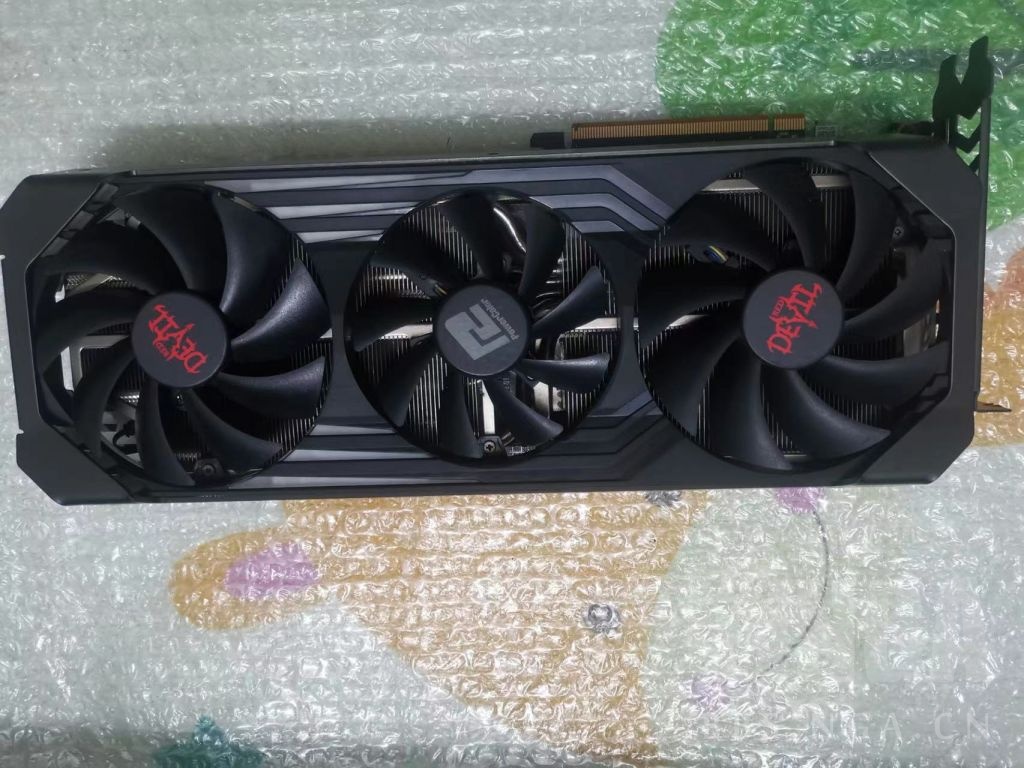 出一张自用6700xt红魔