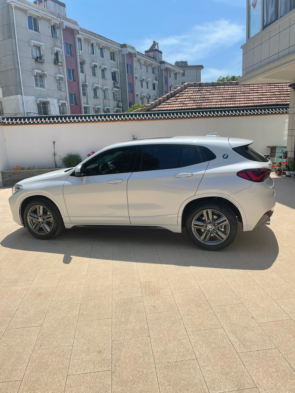 提车作业防一血宝马x2