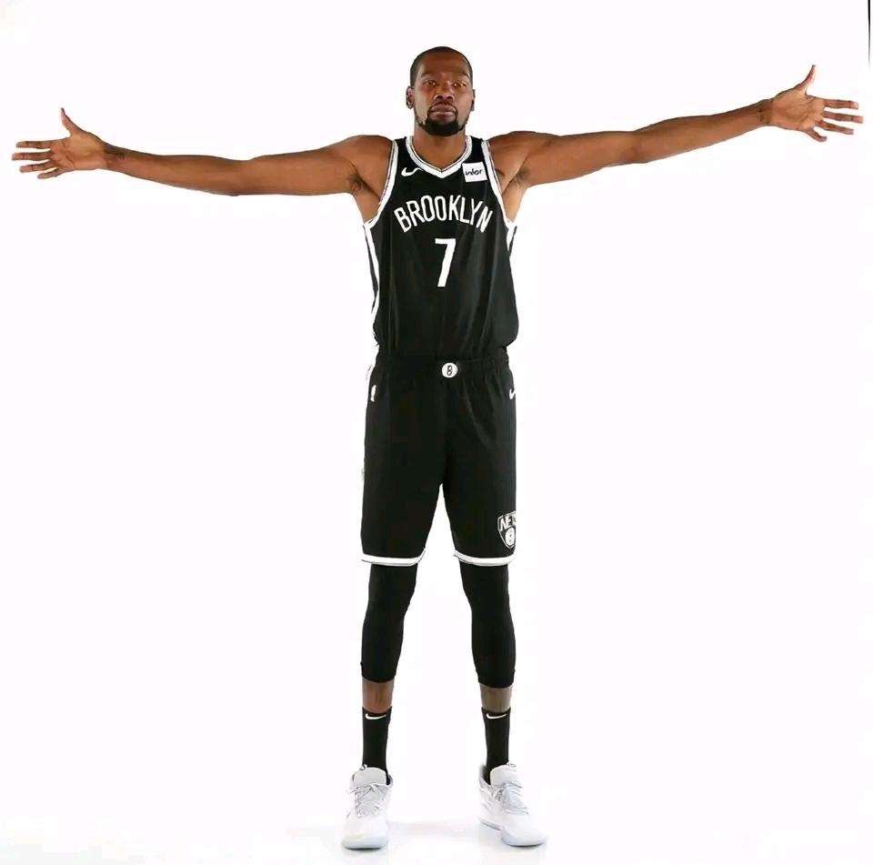 一些球星的臂展图