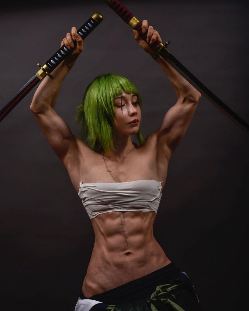 嗯发组袁合荣的cos