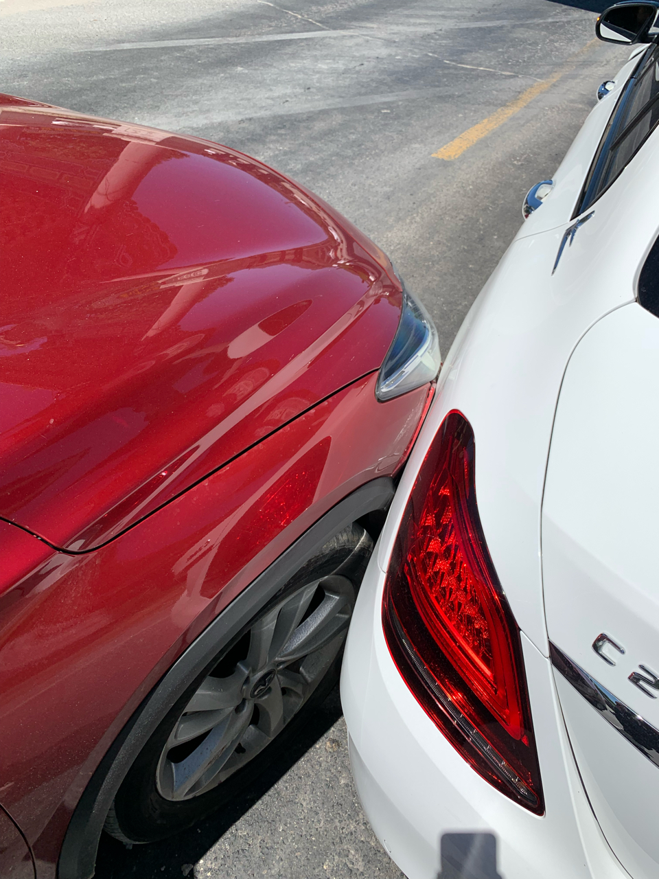 车被蹭了一下有没有懂修车的老哥