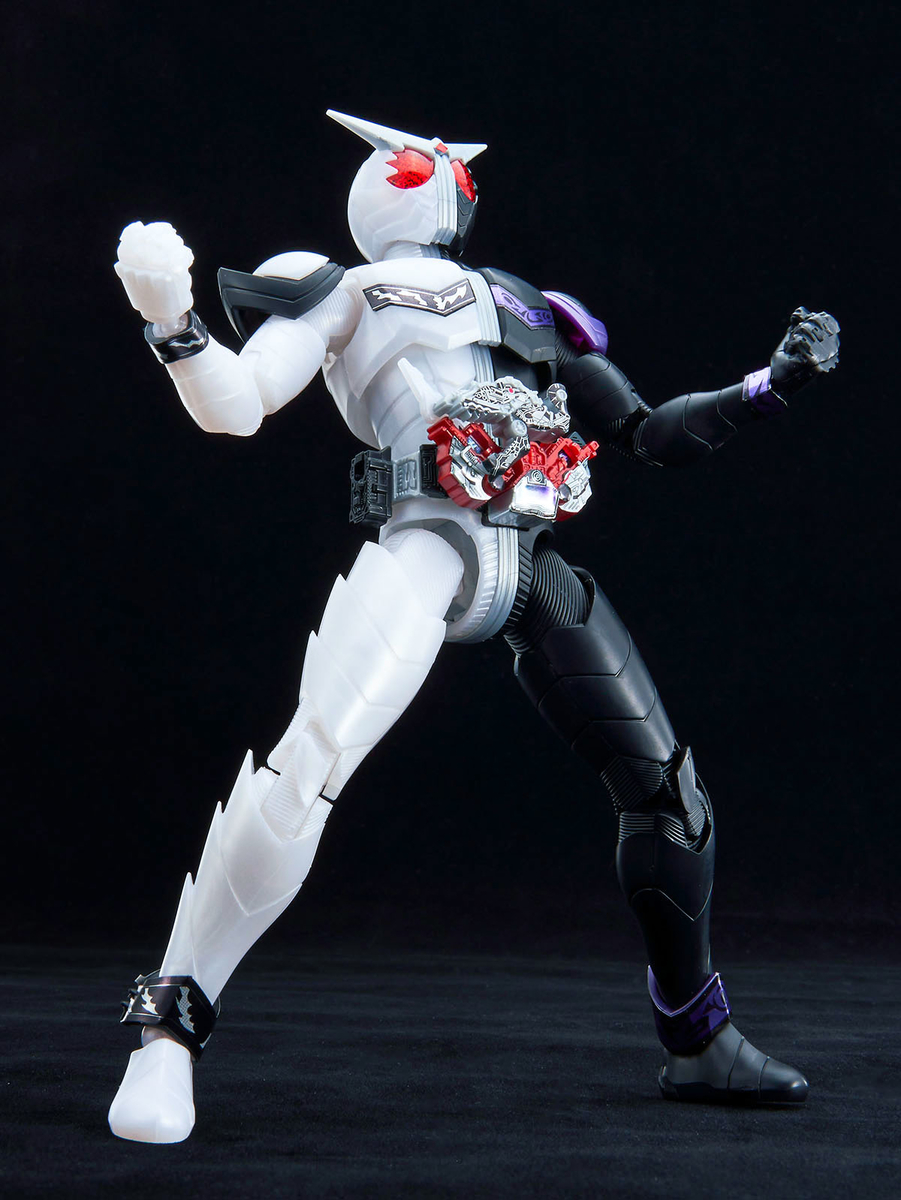 [新闻资讯] figure-rise standard 假面骑士双骑 獠牙王牌 官博介绍