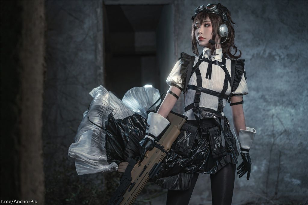 [cosplay]喵小吉手持mk16全装进烂尾楼惨遭老六埋伏