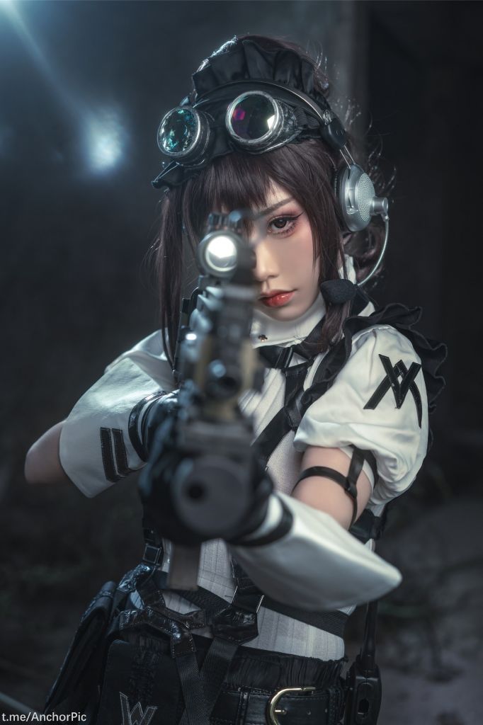 cosplay喵小吉手持mk16全装进烂尾楼惨遭老六埋伏并提