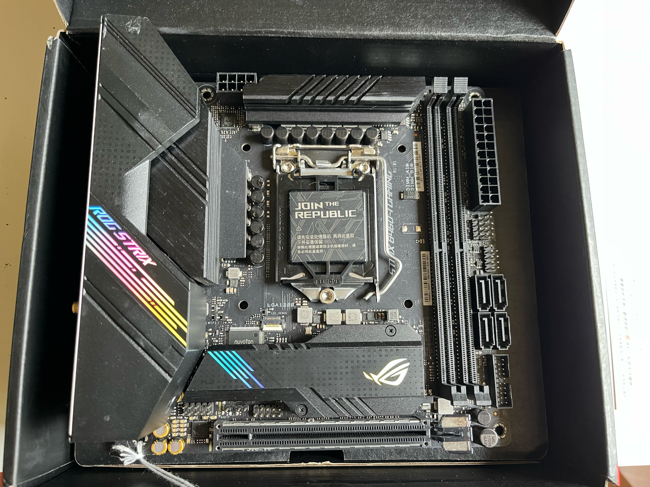 华硕b460i10500散热器1600