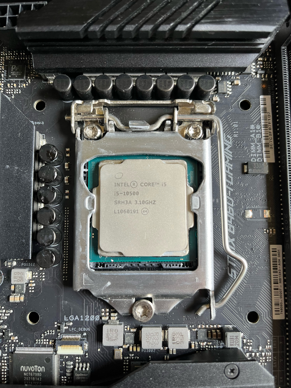 华硕b460i10500散热器1600