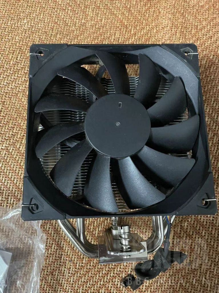 电脑硬件出个振华金蝶550w战斗版和雅浚g3