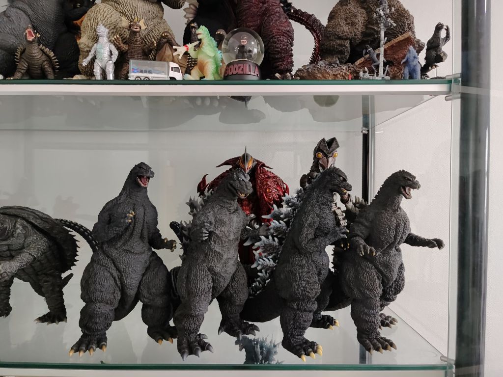 手办xplus哥斯拉1954彩色版