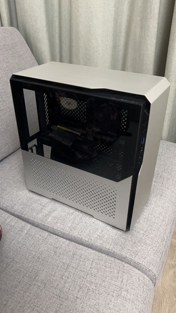 两个itx机箱小塔散热海韵520w铜牌全模