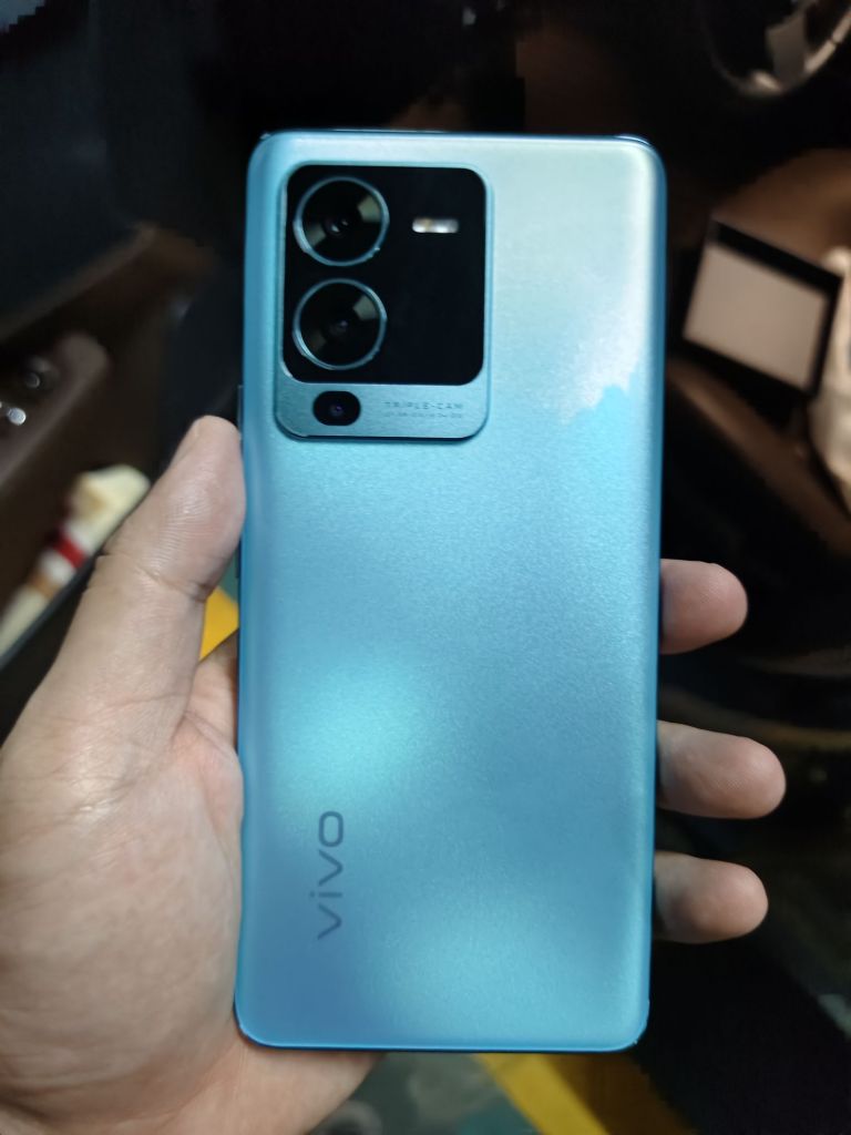 手机vivos15pro12256盛夏