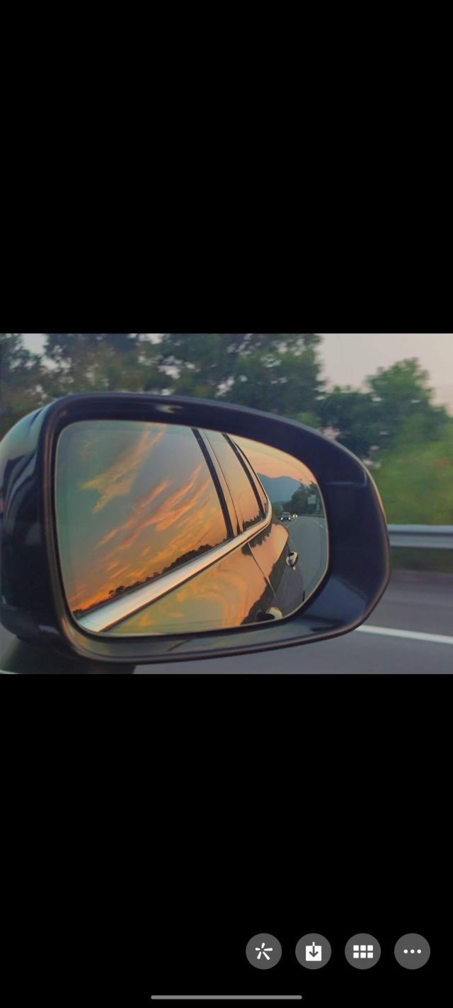 后视镜视角猜车