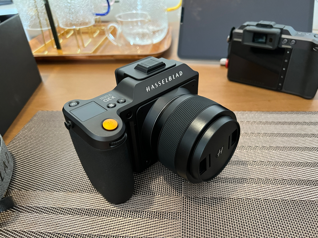 哈苏x2d到货,但是55镜头没到