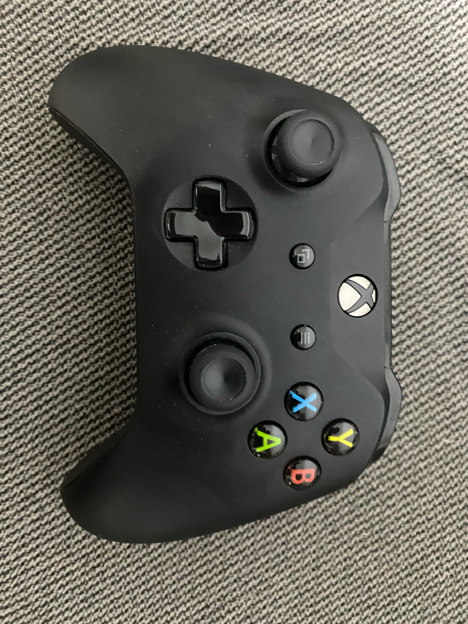 [游戏配件]250元出个xbox ones 游戏手柄 一个二代无线接收器(已出