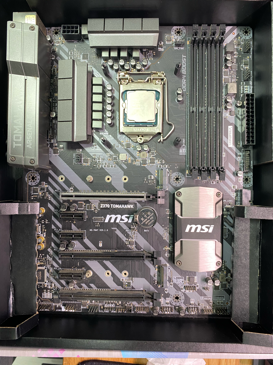 出一套i78086k微星z370战斧导弹还有两对hofd48g陶瓷条