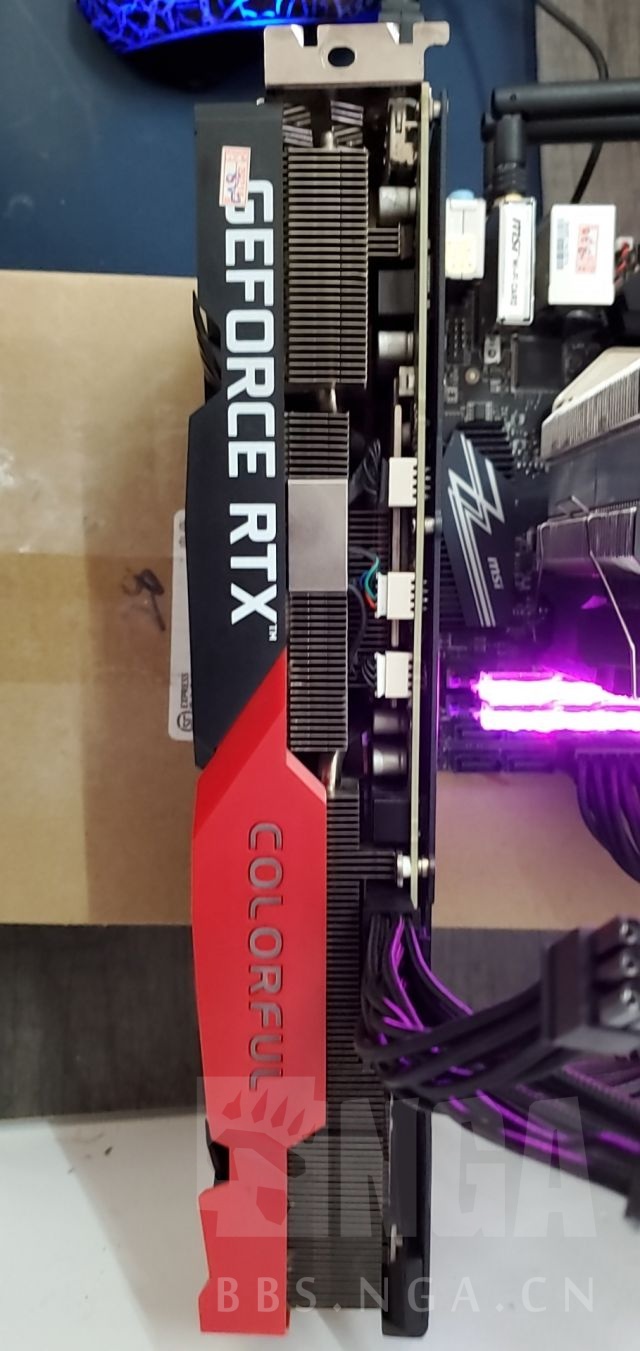 七彩虹3080ti战斧