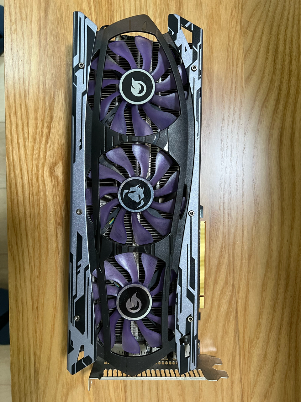 盈通六道兵甲6700xt显卡1500元