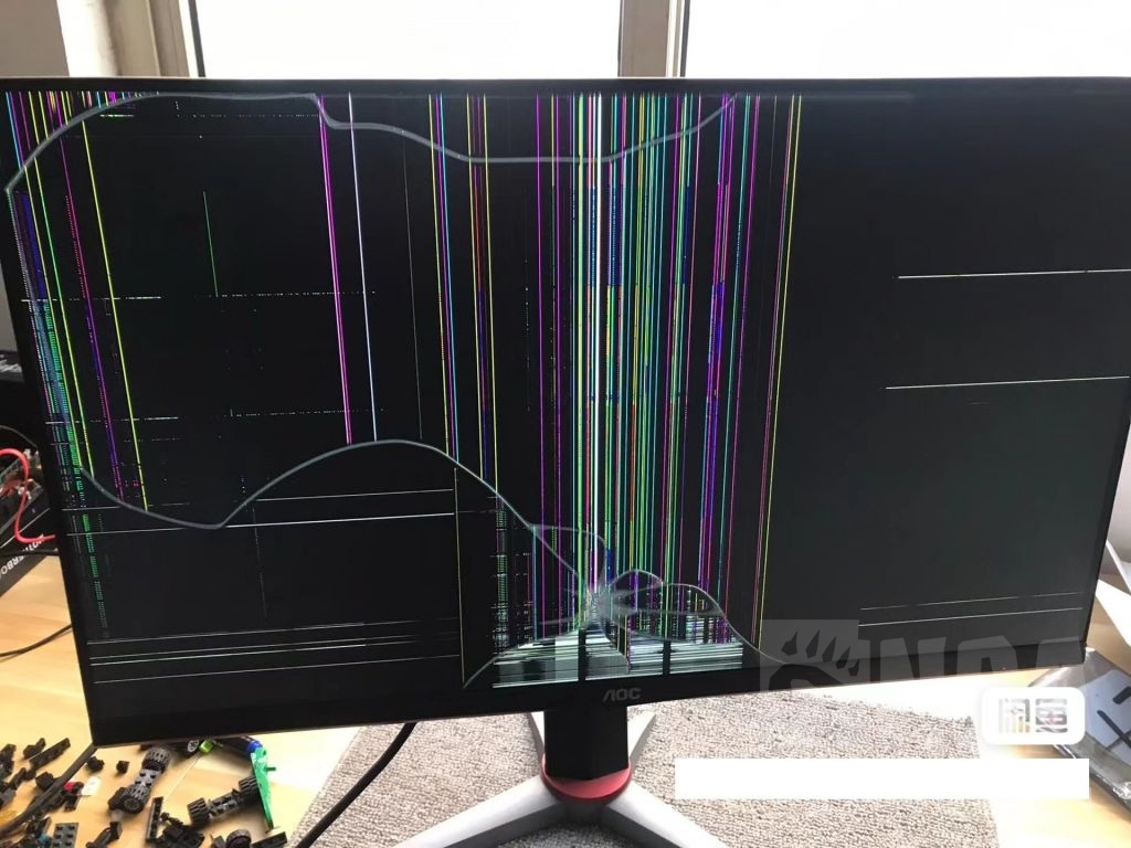 出个碎屏的显示器aoc27g21k144