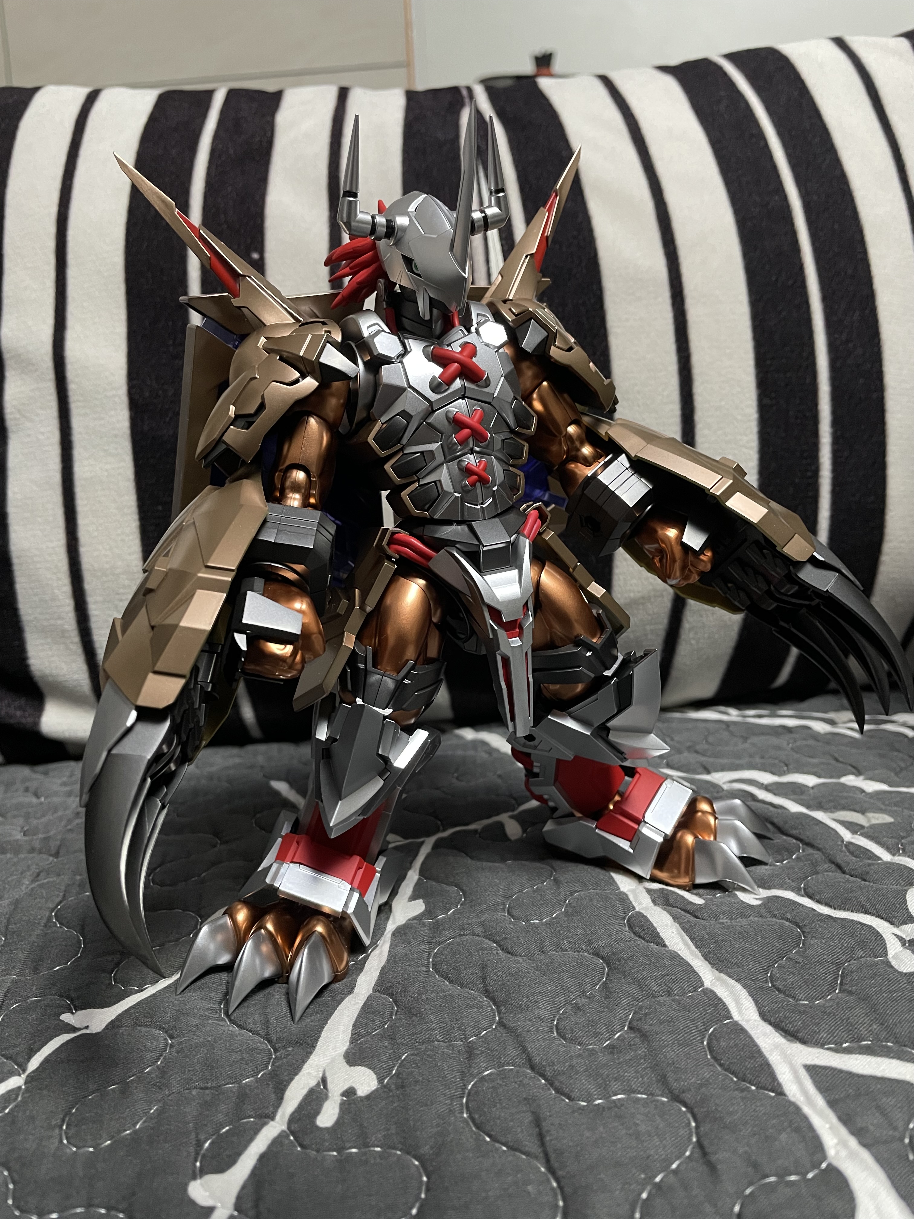 拼装frs战斗暴龙兽完工