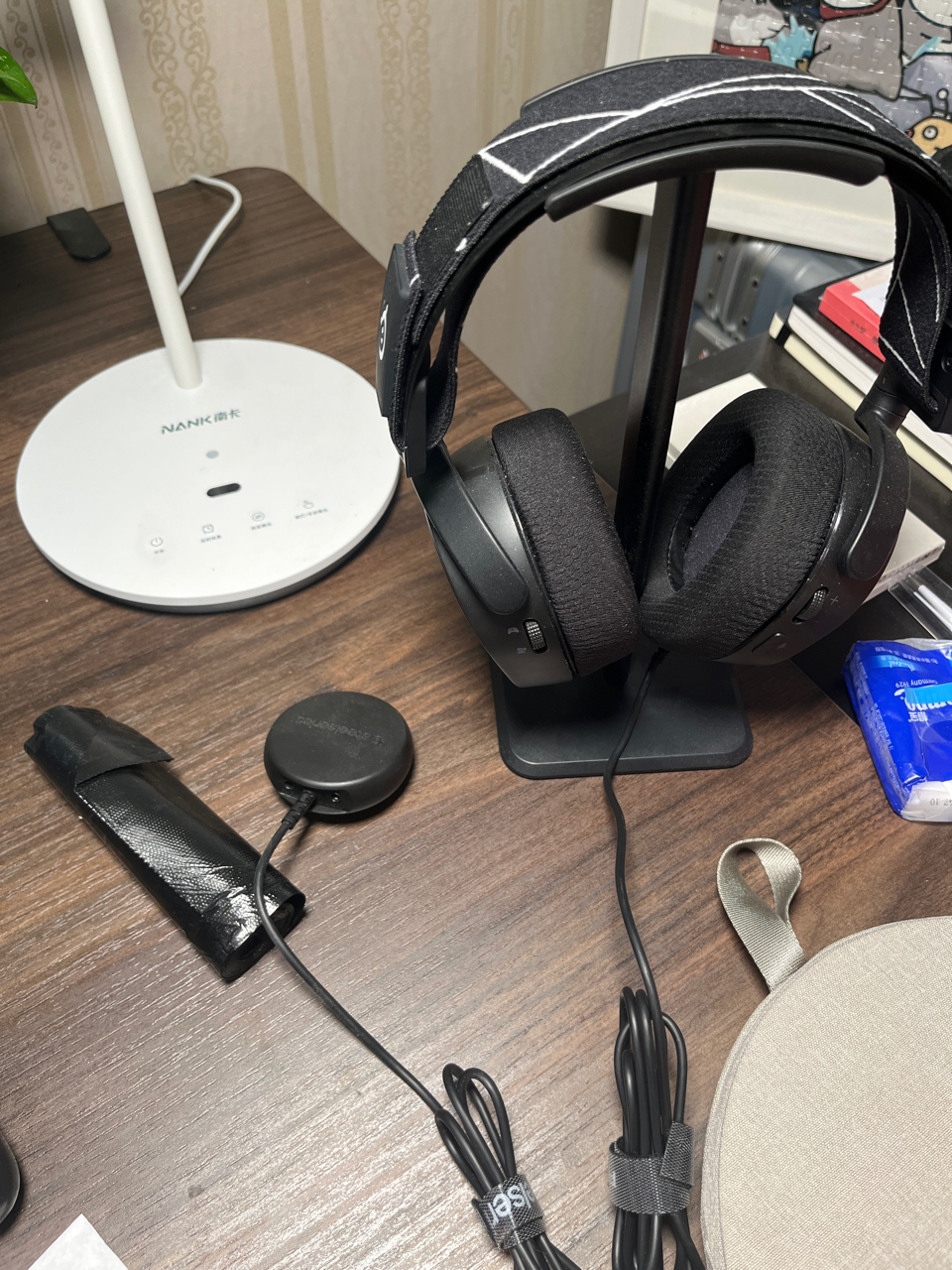 苏州出一个赛睿寒冰9耳机